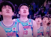 官方网站 : 新疆男篮首回合险胜菲尼克斯太阳，塔图姆砍下5记关键球，全场沸腾