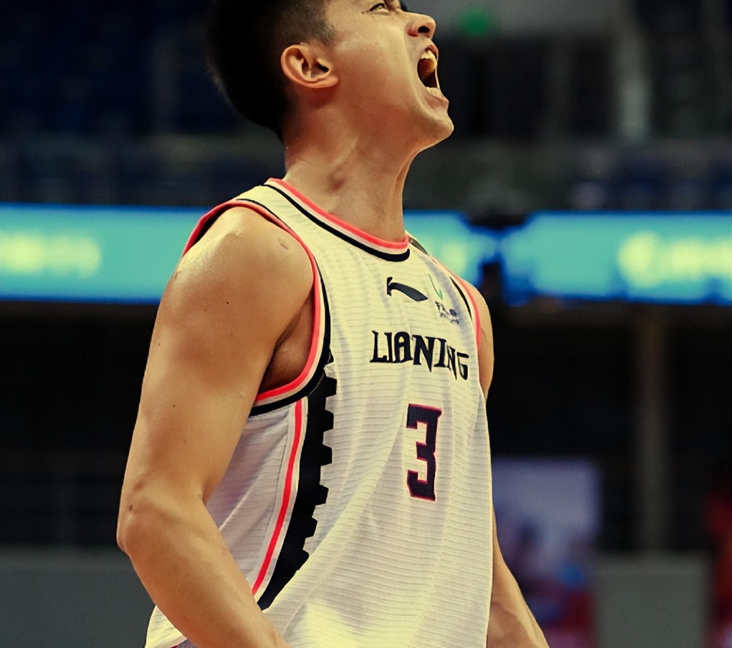 赵继伟赛点兑现，休斯顿火箭淘汰AC米兰晋级四强，主帅激动落泪(休斯顿火箭队工资)